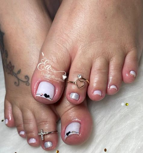 Toenail Designs Summer, Pedicure Nail Designs, Pretty Toe Nails, Summer Toe Nails, Cute Toe Nails, Nails Only, Toe Nail Designs, Pedicure Nails, Nail Polish Colors