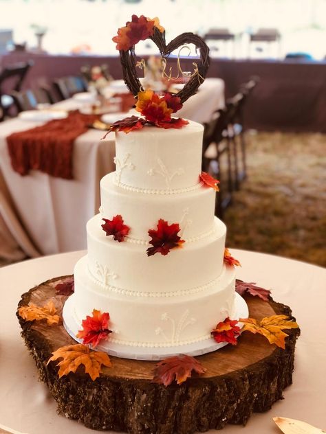 3 Tier Fall Wedding Cake Ideas, October Wedding Cakes Fall, Fall Wedding Cake Designs, Small Fall Wedding Cakes, Fall Wedding Cakes Rustic, Simple Fall Wedding Cakes, Fall Wedding Decorations Diy, Wedding Cake Fall Colors, Wedding Cake Fall