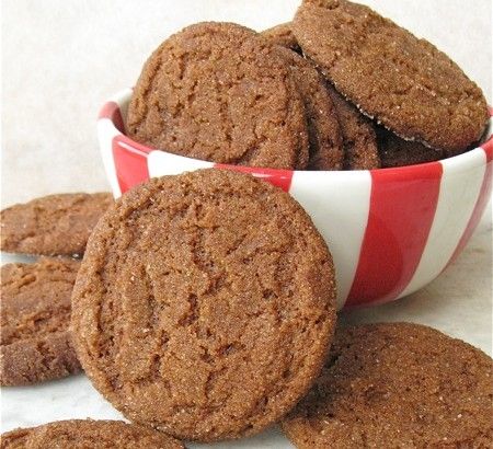 A holiday classic: Gingersnaps | Flourish - King Arthur Flour's blog Gingersnaps Recipe, Ginger Snaps Recipe, Molasses Cookies, Ginger Snap Cookies, King Arthur Flour, Pudding Desserts, Ginger Cookies, Holiday Food, King Arthur