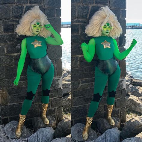 Sarah Spaceman, Peridot Cosplay, Steven Universe Costume, Su Cosplay, Steven Universe Cosplay, Geeky Clothes, Peridot Steven Universe, Universe Tattoo, Steven Universe Gem