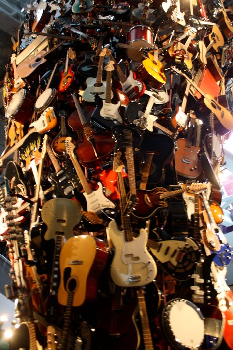 Experience Music Project, Seattle Experience Music, Music Project, College Town, Music Man, Musical Notes, Easy Street, Musical Note, Electric Guitar, Seattle