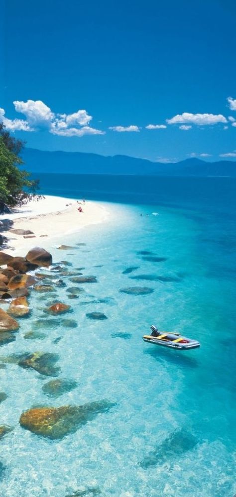 Beach Cairns Australia, Hamilton Island, Airlie Beach, Exotic Places, Great Barrier Reef, Cairns, Bora Bora, Angkor, Tropical Islands