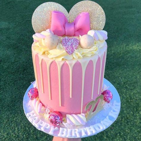 Las 10 tortas más lindas de Minnie Mouse Minnie Mouse Cupcake Cake, Minnie Mouse Cake Decorations, Cupcakes Minnie Mouse, Γενέθλια Mickey Mouse, Minnie Mouse Birthday Party Decorations, Minnie Mouse Birthday Cakes, Minnie Mouse Cupcakes, Bolo Minnie, Disney Birthday Cakes