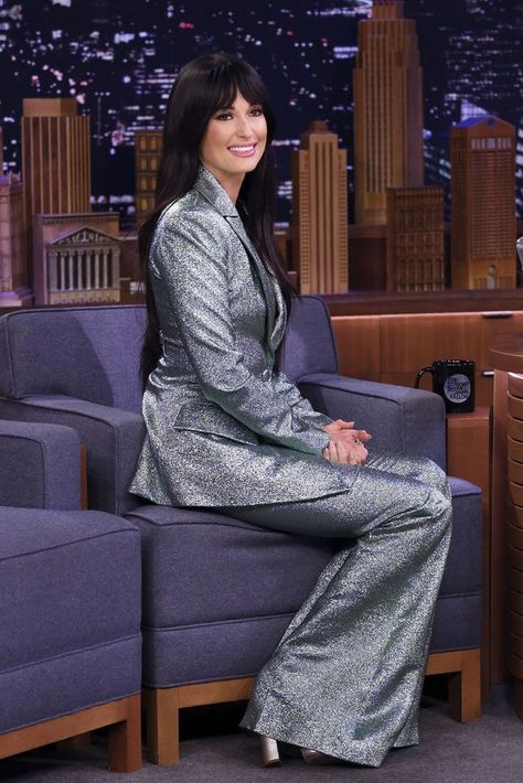 Kacey Musgraves during an interview on The Tonight Show Starring Jimmy Fallon November 20, 2019 Sophia Webster Shoes, Carolina Herrera Dresses, Valentino Gowns, Brian Atwood Shoes, Coachella Music Festival, Kacey Musgraves, Valentino Dress, Versace Dress, The Tonight Show