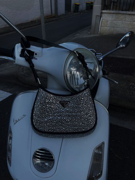 Prada Cleo Crystal Bag Outfit, Sparkly Prada Bag, Prada Girl Aesthetic, Prada Cleo Crystal, Prada Crystal Bag, Prada Bag Aesthetic, Aesthetic Prada, Prada Bag Outfit, Sparkly Aesthetic