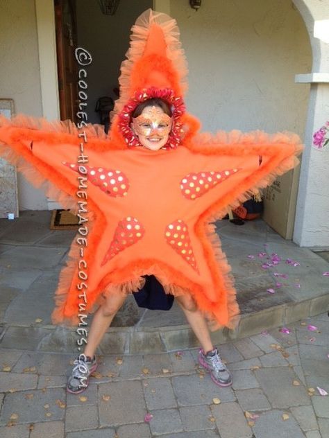 sea star costumes Starfish Costume, Under The Sea Costumes, Sea Creature Costume, Finding Nemo Costume, Nemo Costume, Sea Costume, Mermaid Halloween Costumes, Fish Costume, Carnaval Costume