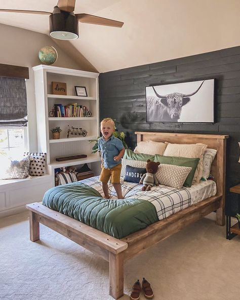 Hunting Bedroom For Boys, Boy Hunting Bedroom, Hunting Boys Room, Boys Hunting Bedroom Ideas, Toddler Big Boy Room, Boys Hunting Bedroom, Hunting Bedroom, Twin Beds For Boys, Boy Room Bedding