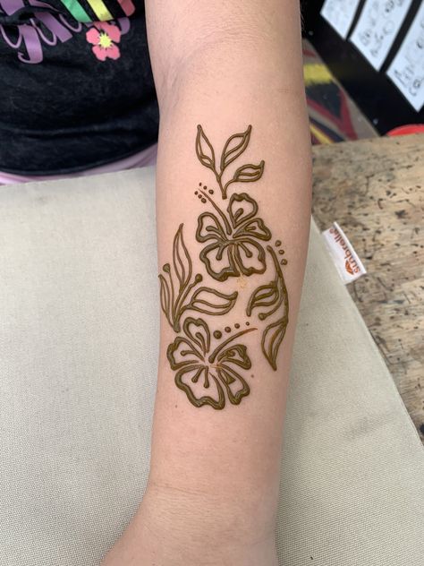 Henna Stingray, Small Henna Tattoos, Small Henna Designs, Wrist Henna, Cute Henna Designs, Cute Henna Tattoos, Henna Style Tattoos, Small Henna, Cute Simple Tattoos