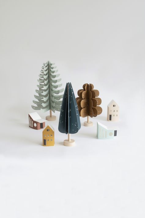 Christmas Tree Paper, Wooden Houses, Natural Interior, Paper Tree, Cypress Trees, Fir Tree, Dutch Design, Oak Tree, Beautiful Gifts