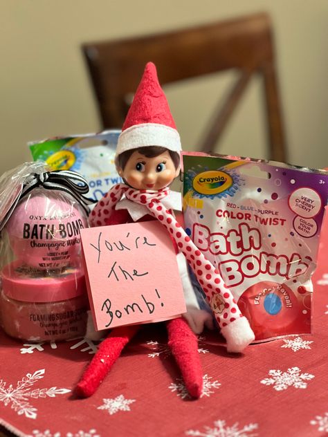 Elf I’m Back Donut, Elf On Shelf At Disney World, Elf On The Shelf Reward Ideas, Treats From Elf On The Shelf, Teen Elf Ideas, Elf On Shelf Donut Ideas, Elf’s Return Ideas, Elf On The Shelves Ideas Easy, Elf On The Shelf Ideas With Candy