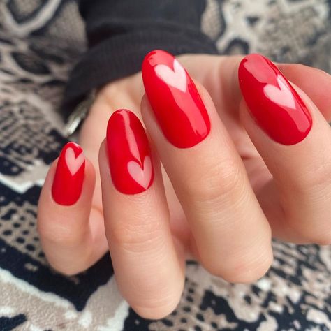 Empty Heart, Cute Acrylic Nail Designs, Heart Hands, Valentines Nails, Ely, Negative Space, Cute Acrylic Nails, Artistry Makeup, Acrylic Nail Designs