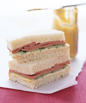 Liverwurst Tea Sandwiches -- Spread with Underwood Liverwurst Spread for a snack you can't resist - underwoodspreads.com #underwood #liverwurst #sandwich Liverwurst Sandwich, Liverwurst Recipe, Cuban Sandwich Recipe, Cucumber Sandwiches Recipes, Liverwurst, Cucumber Tea Sandwiches, Chicken Salad Sandwich Recipe, Tea Sandwiches Recipes, Afternoon Tea Recipes