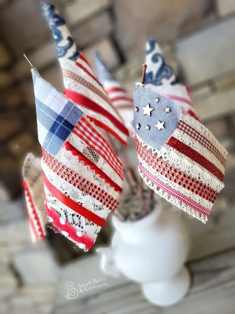 Rag Flags DIY Tutorial Digital Product Instant Download Patriotic Crafts 4th of July Decor American Flag DIY - Etsy Spring Craft Show Ideas, Patriotic Christmas Decorations, Patriotic Party Ideas, Crafts 4th Of July, Patriotic Art Ideas, Diy 4th Of July Decorations, Patriotic Sewing, Diy American Flag, American Flag Diy