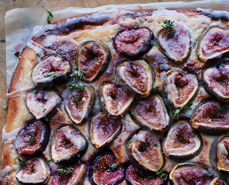 Fig And Goats Cheese Tart, Cheese Tart Recipe, Fig And Goat Cheese, Fig Goat Cheese, Summer Fruit Desserts, Fig Season, Goat Cheese Tart, Bacon Wrapped Dates, Cheese Tart