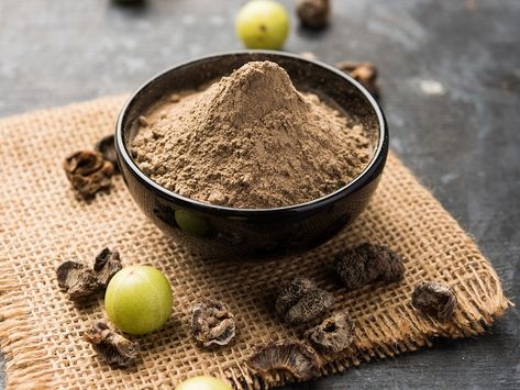 Amla Powder Benefits Gooseberry Benefits, Homemade Hair Oil, Fertility Vitamins, Diy Hair Oil, Amla Powder, Indian Gooseberry, Diet Chart, Homemade Hair Products, Nutritional Deficiencies