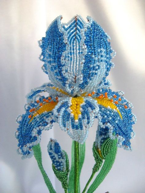 3d Beaded Flowers, Seed Bead Flower Bouquet, Bead Woven Flowers, Handmade Flower-shaped Festival Beads, Colorful Beaded Flower-shaped Earrings, Beaded Flowers Patterns, Seed Bead Flowers, Seed Bead Crafts, French Beaded Flowers