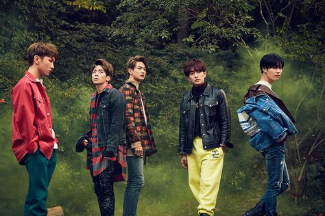 SHINee 1and1 comeback group teaser photo 1/4 Shinee Photoshoot, Shinee Twitter, Shinee Five, Shinee Members, Shinee Debut, Lee Jin, Marie Claire Magazine, Onew Jonghyun, Shinee Minho