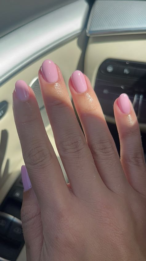 Gel Nails With Natural Nails, Pink Nails On Natural Nails, Sns Oval Nails, Shilac Nail Ideas 2023 Short, Short Almond Nails Inspiration, Super Short Acrylic Nails Almond, Nail Inspo For Natural Nails, May Nails Ideas 2024 Simple, Short Clean Nails Spring