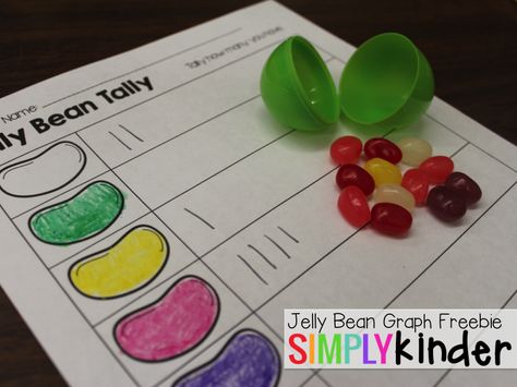 Free Jelly Bean Math Printables from Simply Kinder! Easter Kindergarten, April Activities, Easter School, Counting Practice, Easter Math, Spring Kindergarten, Making Predictions, Math Pages, April Easter