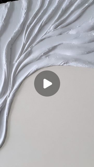 Waves Textured Art, Leo Painting, White Texture Painting, Waves Texture, Drywall Art, Giant Waves, Round Canvas, Texture Paint, Wave Painting