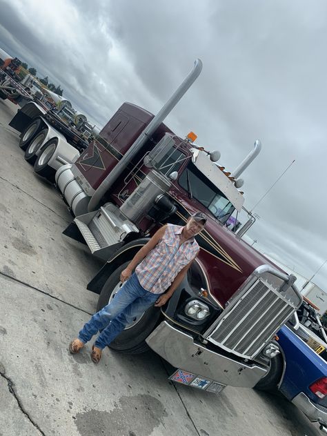 The last real American truck driver! Truck Driver Update Format, Truck Update, Drawing House Plans, Trucks For Sell, Eyes Images, Money Template, Fake Ft Call, Peterbilt 359, Dump Trucks For Sale