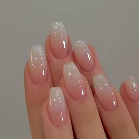 French Tip Acrylics Short, Bridal Nails Pearl, Trendy Bridal Nails, Acrylics Short, Tip Acrylics, Nails Pearl, French Tip Acrylics, Lilac Nails, Wow Nails