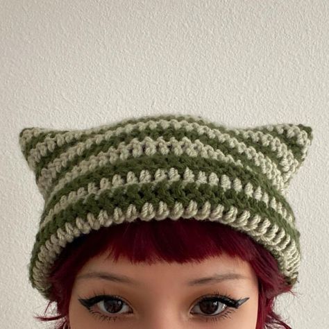 serenzs on Instagram: “sage/forest striped cat beanie -sold -there was literally eyeliner in my eyeball while I took this photo, u can see the eyeliner on my…” Striped Cat Beanie, Corak Krusye, Sage Forest, Crochet Cat Beanie, Crochet Cat Hat, Cat Beanie, Striped Cat, Crochet Beanie Pattern, Crochet Cap