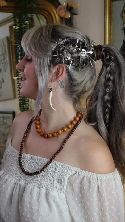 Pirate Ponytail, Pirate Hair Updo, Pirate Updo Hairstyles, Pirate Updo, Pirates Hairstyles, Ren Faire Hair, Pirate Hairstyles, Pirate Hair, Ren Faire Outfits