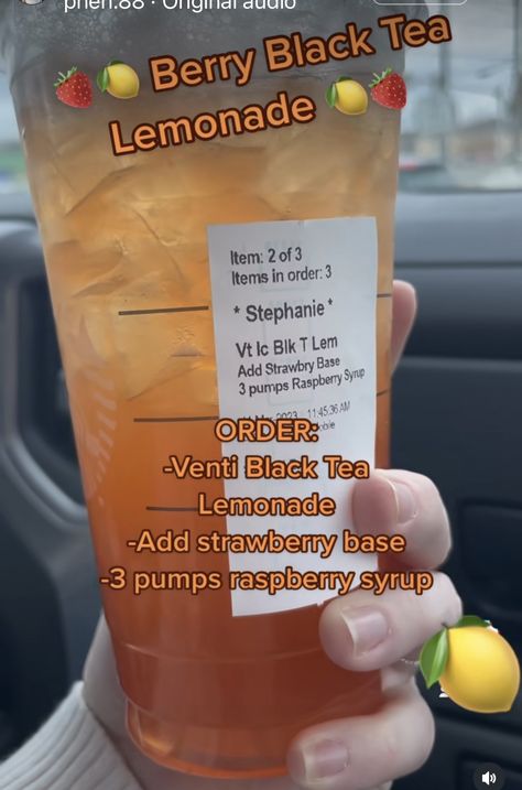 Berry Blast Lemonade Starbucks, Black Tea Lemonade Starbucks, Starbucks Copycat Recipes Drinks, Starbucks Drink Menu, Starbucks Secret Menu Recipes, Cold Starbucks Drinks, Secret Starbucks Recipes, Starbucks Drinks Diy, Iced Starbucks Drinks