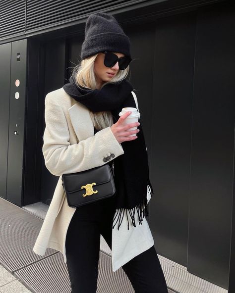 French Chic Fashion, Steet Style, Christmas Outfit Ideas, Outfit Choices, Winter Outfit Inspiration, Paris Outfits, Autumn Vibes, Cold Weather Outfits, Holiday Style