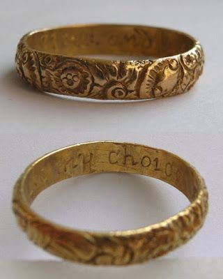 18th Century wedding rings Antique Rings Aesthetic, English Wedding Rings, Metal Work Rings, 18th Century Wedding Ring, Funky Wedding Rings, Wedding Rings Aesthetic, 18th Century Wedding, Wedding Ring Aesthetic, Ring Inscription