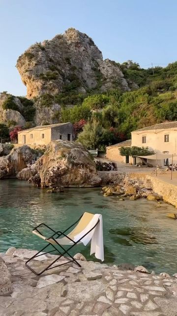 Saulte Magazine on Instagram: "A quiet life is always a nice life ✨🌊🌿 . . @emilyvenz . . . . #saultemag" Italy Destinations, Italy Street, Italian Village, Italy Aesthetic, Hidden Beach, Sicily Italy, Summer Memories, Italian Summer, European Summer