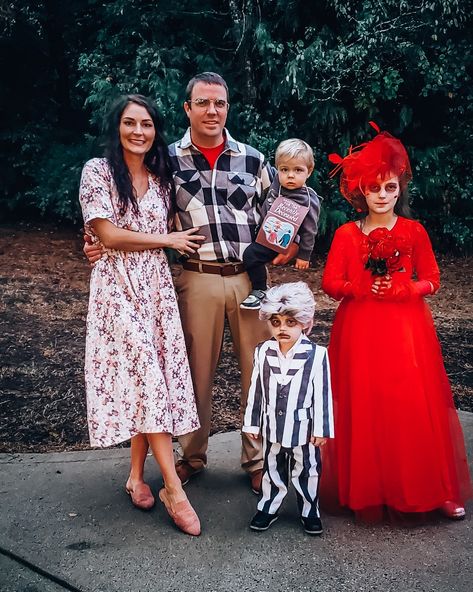 Beetlejuice Family Of 3 Costume, Family Trio Costumes, Family Of 4 Halloween Costumes Pregnant, Tim Burton Family Costumes, Beetle Juice Family Halloween Costumes, Family Beetlejuice Halloween Costumes, Adam And Barbara Beetlejuice Costume, Beatle Juice Family Costumes, Barbara Beetlejuice Costume