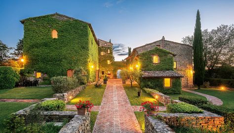 Combining old-world charm with modern luxury, these beautiful restored medieval villages (borgos) in Italy promise a unique rural experience. Wedding Venues Tuscany, Italy Hidden Gems, Rustic Hotel, Cortona Italy, Italian Wedding Venues, Under The Tuscan Sun, Romantic Retreat, Italian Countryside, Wedding Dresses Ideas