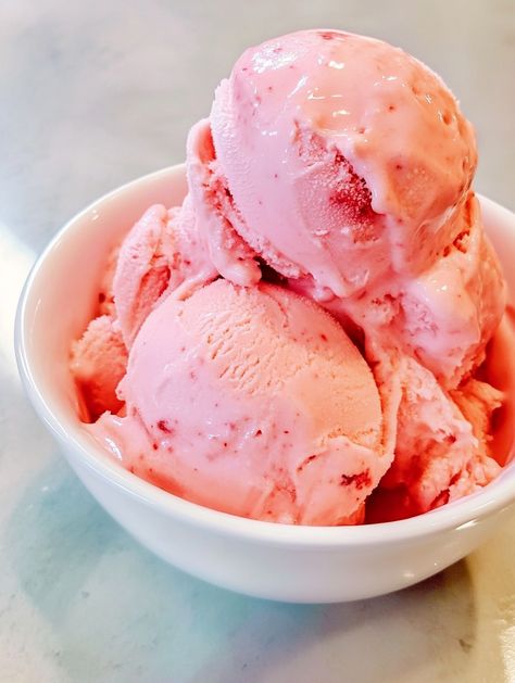 Strawberry Sensation Ice Cream 🍦 Cool off this summer with creamy homemade strawberry ice cream, perfect for family and friends! 🍓🍋🥛  🍓 𝗜𝗻𝗴𝗿𝗲𝗱𝗶𝗲𝗻𝘁𝘀 🍓 For the Strawberry Mixture: 2 cups fresh strawberries, hulled and sliced 🍓 ½ cup granulated sugar 🍬 1 tablespoon lemon juice 🍋 For the Ice Cream Base:  2 cups heavy cream 🥛 1 cup whole milk 🥛 ¾ cup granulated sugar 🍬 1 tablespoon vanilla extract 🌿 Pinch of salt 🧂 Pink Ice Cream, Ice Cream Lollipop, Ice Cream Pink, Homemade Strawberry Ice Cream, Strawberry Sorbet, Strawberry Picking, Ice Cream Base, Ice Cream Cup, Strawberry Milk