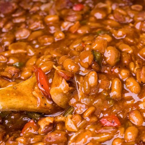 How to Make Smoked Baked Beans: Better Than You Remember Sweet Baked Beans, Smoked Baked Beans, Pork And Beans, Bbq Games, Pork N Beans, Paprika Pork, Bbq Ideas, Thick Cut Bacon, Smoker Recipes