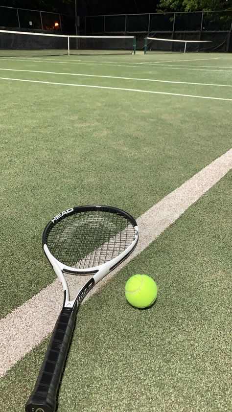 Head Tennis Racket, Tennis Lifestyle, Tennis Photography, Head Tennis, Tennis Aesthetic, Tennis Life, Tennis Racquets, Racquets, Play Tennis