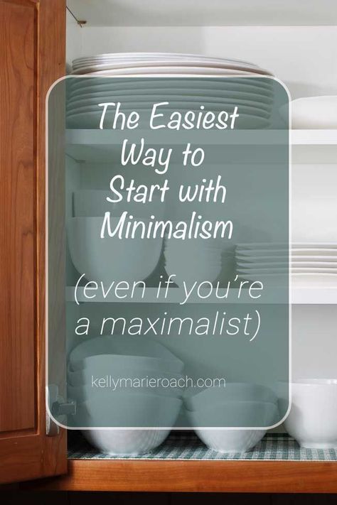 How to guides to go minimalist in the parts of your home that it's easy to start with. If you think minimalism is overwhelming, let me put your mind at ease and tell you that it isn't about paring down to a single towel or one pair of all-purpose shoes. Check out this post to see how I got started with minimalism in a way that feels amazing, easy, and liberating, without sacrificing taste or style. Minimalist How To Start, Sparking Joy, Folding Fitted Sheets, Organizing Tips, How To Go, Bath Sets, Under Sink, Household Cleaners, Linen Closet