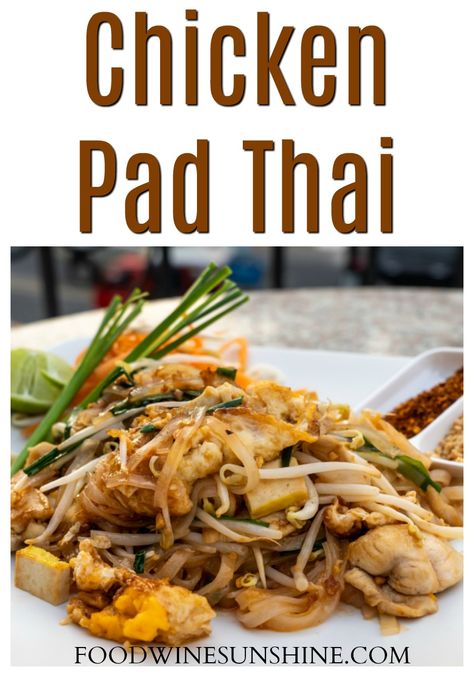 Pad Thai Recipe Chicken, Best Chicken Pad Thai Recipe, Chicken Pad Thai Recipe, Thai Food Dishes, Thai Chicken Recipes, Korean Beef Recipes, Recipes For Busy Moms, Chicken Pad Thai, Pad Thai Recipe