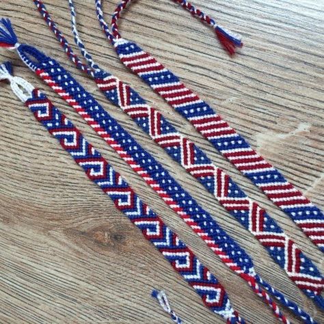 Handmade Flags, Blue Bracelets, Friendship Bracelets Designs, Diy Friendship Bracelets Patterns, Usa Jewelry, Thread Bracelets, Braids With Weave, Friendship Bracelets Diy, Summer Bracelets