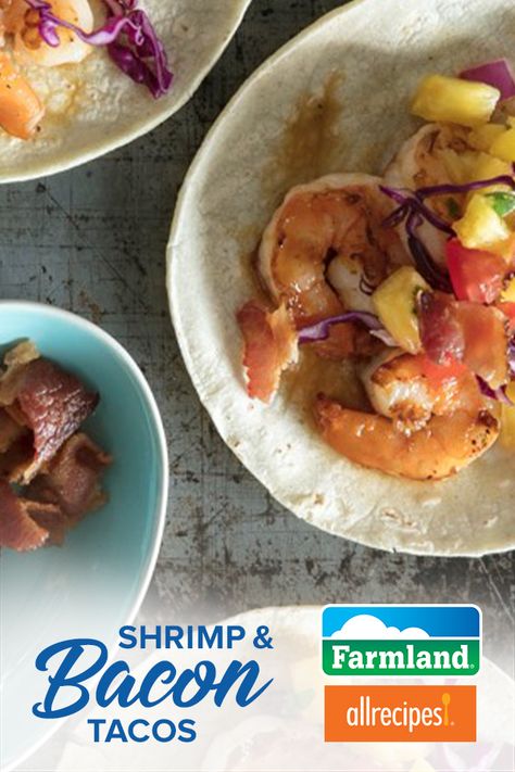 Put a twist on taco night with these sweet and savory Shrimp & Farmland Bacon Tacos topped with pineapple salsa. Bacon Taco, Marinated Grilled Shrimp, Grilling Guide, Clean Breakfast, Healthy Salmon Recipes, Pineapple Salsa, Healthy Shakes, Cooking 101, Ideas Hogar