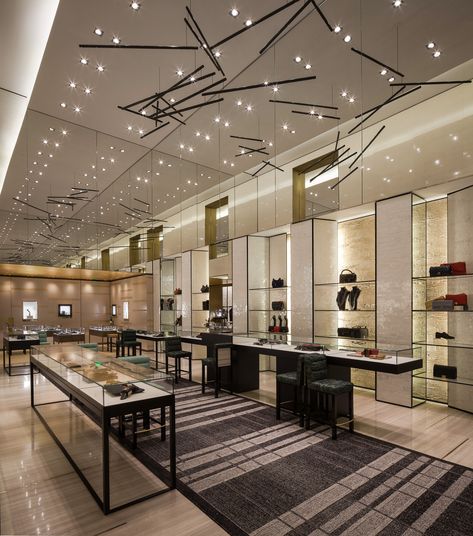 Chanel Boutique Panama - Soho Mall -Pam Hetlinger Shopping Mall Interior, Shopping Mall Design, Column Lighting, Store Design Boutique, Chanel Boutique, Mall Design, Column Design, Shop Front Design, Boutique Interior