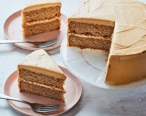 Get Graham Cracker Cake with Peanut Butter Frosting Recipe from Food Network Frosting For Graham Crackers, Graham Cracker Cake Recipe, Graham Cracker Sheet Cake, Graham Cracker Refrigerator Cake, Graham Cracker Layer Cake, Recess Peanut Butter Cake, Cracker Cake, Graham Cracker Cake, Kardea Brown