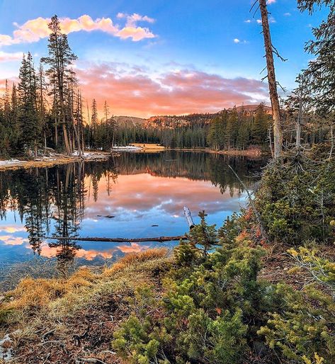 Uintah Mountains Utah, Cabin Architecture, Steampunk City, Landscape Reference, 2024 Aesthetic, Utah Mountains, Friends Images, What A Beautiful World, Good Morning Friends Images