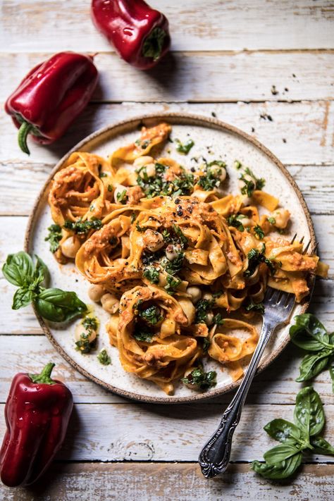 Roasted Red Pepper Pasta with White Beans and Basil | halfbakedharvest.com #pasta #easy #simple #vegan Pasta With White Beans, Chicken Bruschetta, Roasted Red Pepper Pasta, Red Pepper Pasta, Pasta Easy, Pepper Pasta, Bruschetta Recipe, Harvest Recipes, Roasted Red Pepper