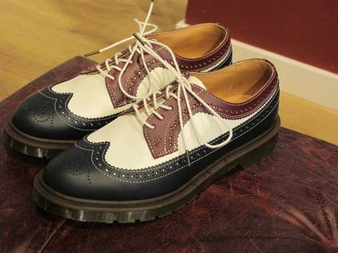 Dr.Martens brogue Dr Martens Brogues, Doctor Martens, Dm Boots, Dr Martens Men, Dr Martens Airwair, Accessory Inspo, Martens Boots, Funky Shoes, Shoes World