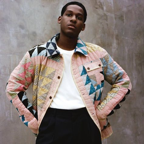 Leon Bridges in Bode. Photo: @bode/Instagram Quilted Clothing, Patchwork Clothes, Quilt Dress, Quilt Coat, Quilted Clothes, Patchwork Jacket, Quilt Jacket, Chic Clothing, Upcycled Fashion