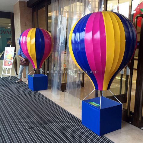 Source Hot-sale PU fabric Hot-air Balloons for Window Display Wedding Party Shopping Mall Holiday Decoration on m.alibaba.com Balloons For Wedding, Balloon Display, Fiberglass Resin, Parade Float, Wedding Stage Decorations, Pu Fabric, Stage Decorations, Wedding Stage, Kids Bedroom Decor