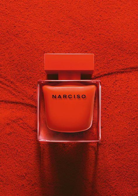 Narsico Rodriguez, Rouge Perfume, Solid Perfume Recipes, Narciso Rodriguez Perfume, Monochrome Makeup, New Perfume, Perfume Bottle Design, Perfume Photography, Beauty Products Photography