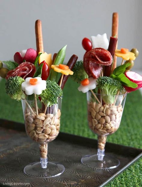 How To Make Mini Charcuterie Cups, Chacuretie Cups, Individual Wedding Appetizers, Charcuterie In Wine Glasses, Champagne Glass Charcuterie, Charcuterie Champagne Cups, Snacks In A Cup, Make Ahead Charcuterie Cups, Jarcuterie In A Jar Ideas